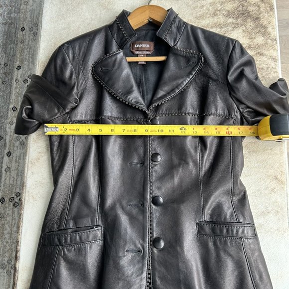 Leather Women's Jacket /Brown Y2K/ Unique Detailing Danier Leather - Picture 9 of 16